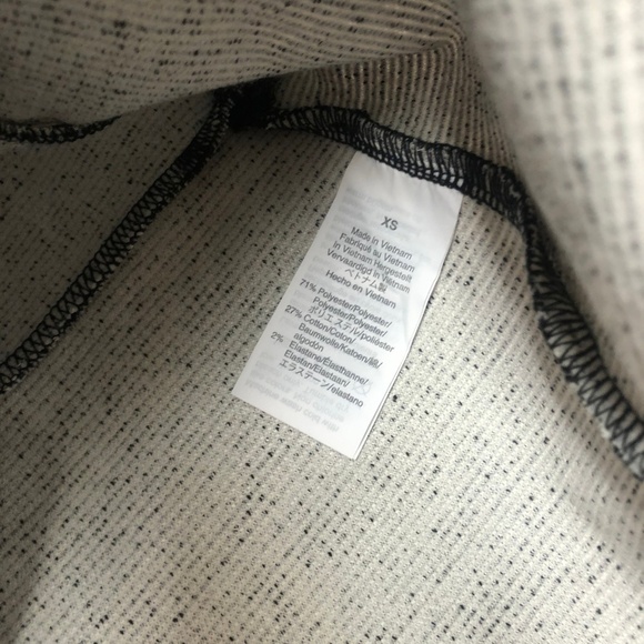 NWT J.Crew 365  Boucle Tank Size XS - Picture 6 of 8